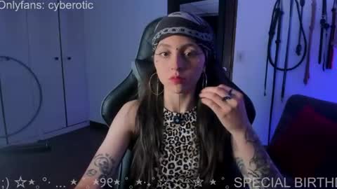 Snapshot of cyberotic_666 chatting on 07.01.26 Sophia - Independent model online show from 07.01.26