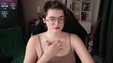 Helen Blossom online show from 12.06.24