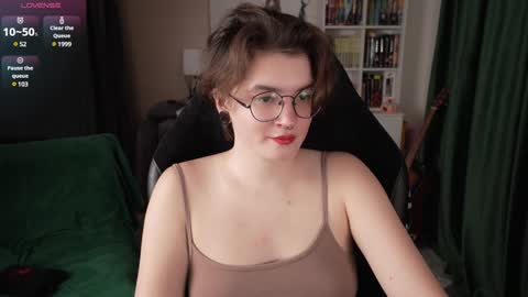 Helen Blossom online show from 12.10.24