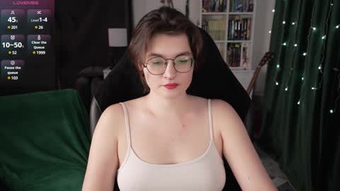 Helen Blossom online show from 01.10.25