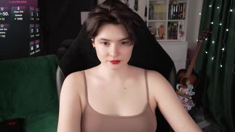 Helen Blossom online show from 02.21.25