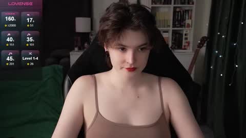 Helen Blossom online show from 11.26.25