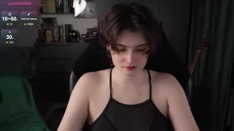 Helen Blossom online show from 12.22.25