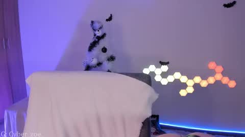  cyber zoe   online show from 12.02.25