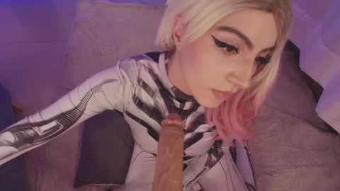  cyber zoe   online show from 04.10.26