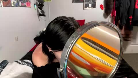 Snapshot of cybrrstarr chatting on 09.17.25 cybrrstarr online show from 09.17.25