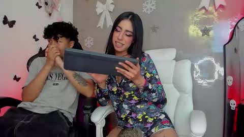 Snapshot of cyrusandgrase chatting on 12.02.25 cyrusandgrase online show from 12.02.25