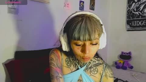 Snapshot of d3m0ny0_0 chatting on 04.02.26 d3m0ny0_0 online show from 04.02.26