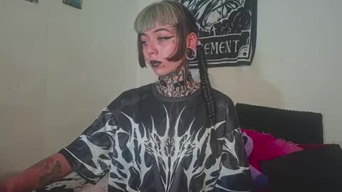 Snapshot of d3m0ny0_0 chatting on 04.12.26 d3m0ny0_0 online show from 04.12.26