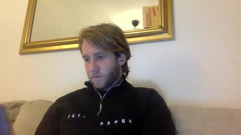 Snapshot of d3nnis_123 chatting on 02.12.25 d3nnis_123 online show from 02.12.25