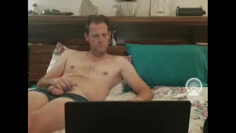 Snapshot of d4p_couple chatting on 02.12.25 Deb   peter online show from 02.12.25