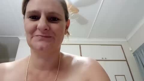 Snapshot of d4p_couple chatting on 03.10.25 Deb   peter online show from 03.10.25