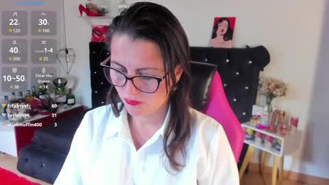 Mia  online show from 02.22.25