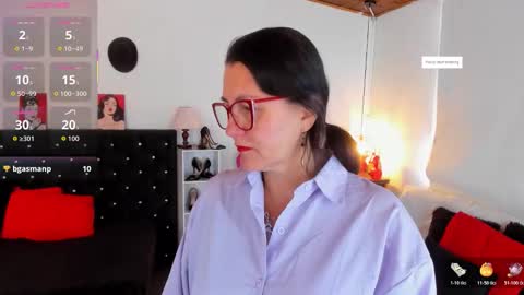 Mia  online show from 11.27.25