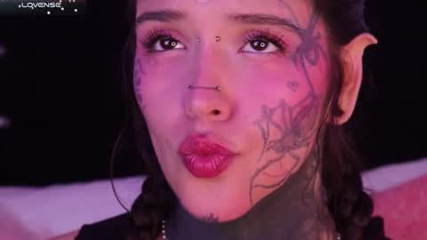 Darlene online show from 02.04.25