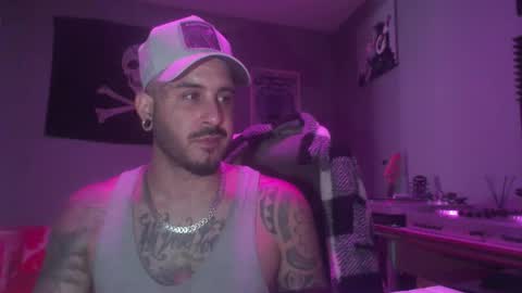 Snapshot of dabirdfree chatting on 09.21.25 Destroyer online show from 09.21.25