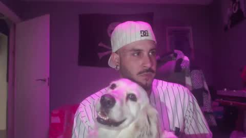 Snapshot of dabirdfree chatting on 09.22.25 Destroyer online show from 09.22.25