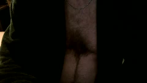 Snapshot of dadbodddd chatting on 01.08.25 Dad Bod online show from 01.08.25