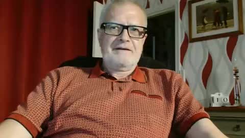 Brian ... online show from 09.10.25