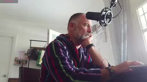 DaddyBear online show from 11.01.25