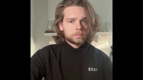 Snapshot of daddydaydrinkz chatting on 01.17.25 DaddydayDrinkz online show from 01.17.25