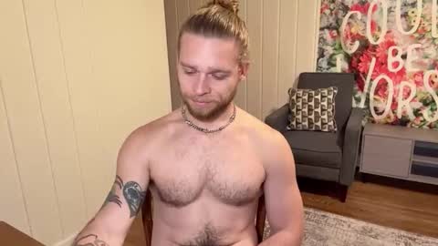 Snapshot of daddydaydrinkz chatting on 10.10.25 DaddydayDrinkz online show from 10.10.25