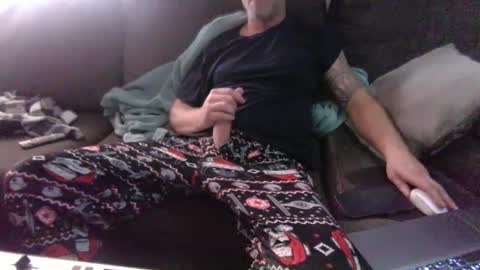 Snapshot of daddydj4aprincess chatting on 01.25.25 DJ online show from 01.25.25