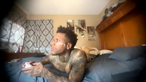 Snapshot of daddyjanimal chatting on 05.14.26 sexy tatted king bbc online show from 05.14.26