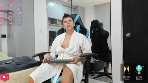 Snapshot of daddyrich4u chatting on 12.02.24 daddyrich4u online show from 12.02.24