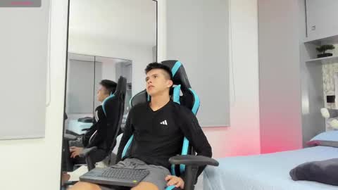 Snapshot of daddyrich4u chatting on 09.10.25 daddyrich4u online show from 09.10.25