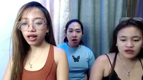 daddys_giirl69 online show from 09.30.25