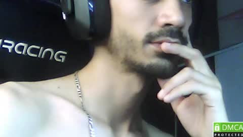Snapshot of daddyselim chatting on 06.20.26 the alpha online show from 06.20.26