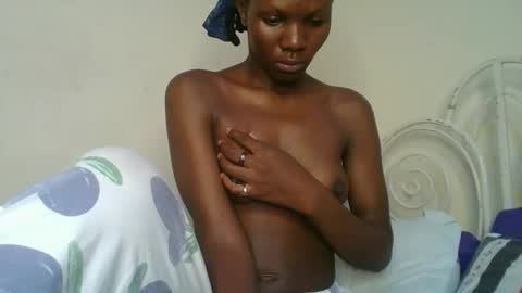 Snapshot of daddyslove_ chatting on 09.12.25 Daddys love online show from 09.12.25