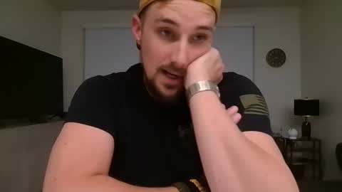 Snapshot of dadgoeswild chatting on 03.07.25 DadGoesWild online show from 03.07.25