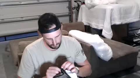 Snapshot of dadgoeswild chatting on 01.08.26 DadGoesWild online show from 01.08.26