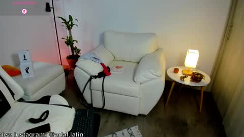 Snapshot of dafboy_ chatting on 05.06.26 Allan Daf online show from 05.06.26