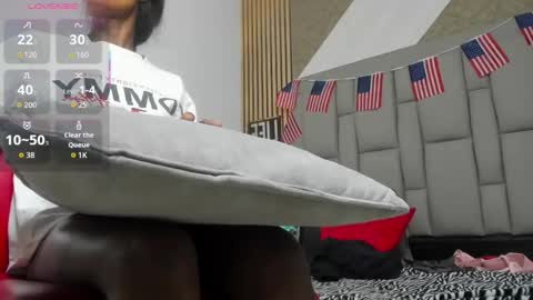 daffnelewis online show from 09.15.25