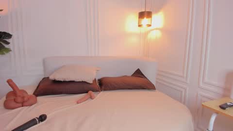 Snapshot of dafne_hillss chatting on 12.20.25 dafne_hillss online show from 12.20.25