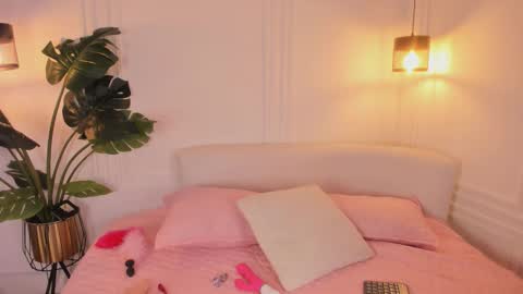 Snapshot of dafne_hillss chatting on 02.12.26 dafne_hillss online show from 02.12.26