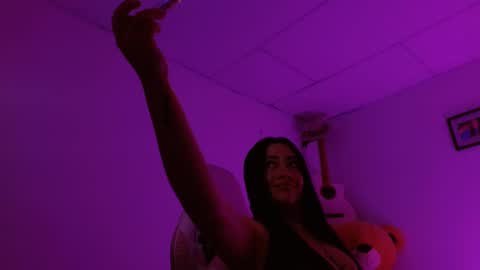 dafne_hot77 online show from 11.17.25