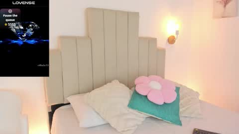 Dafne  online show from 10.28.25