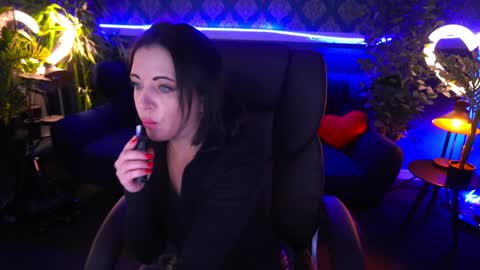 Dafni Mon online show from 02.04.25