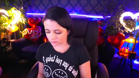 Dafni Mon online show from 02.06.25