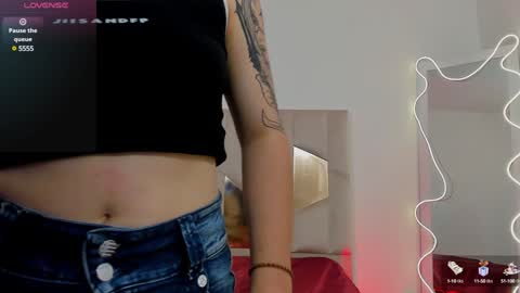 Snapshot of dahia_tay chatting on 02.07.25 dahia online show from 02.07.25