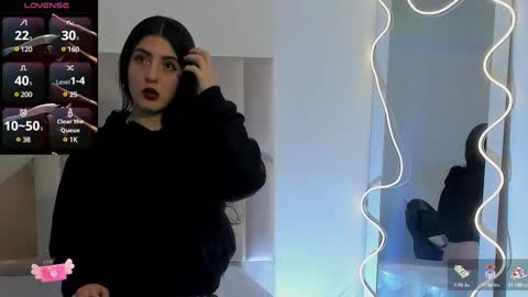 Snapshot of dahia_tay chatting on 02.10.25 dahia online show from 02.10.25