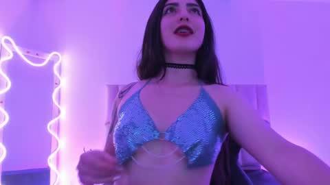 Snapshot of dahia_tay chatting on 02.18.25 dahia online show from 02.18.25