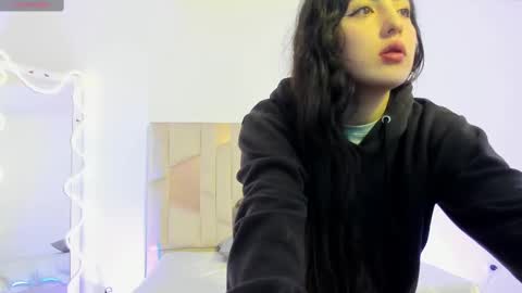 Snapshot of dahia_tay chatting on 02.19.25 dahia online show from 02.19.25