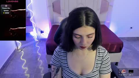 Snapshot of dahia_tay chatting on 02.21.25 dahia online show from 02.21.25