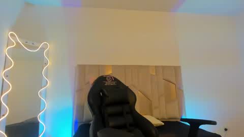 Snapshot of dahia_tay chatting on 02.24.25 dahia online show from 02.24.25