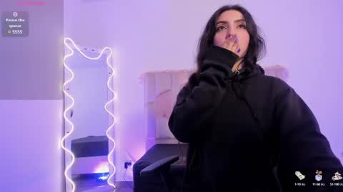 Snapshot of dahia_tay chatting on 03.12.25 dahia online show from 03.12.25
